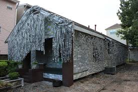 Beer can house